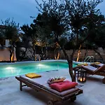 Koukounari Luxury חאניה