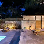Koukounari Luxury וילה חאניה