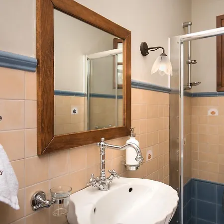 Villa Koukounari Luxury