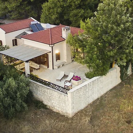 Koukounari Luxury חאניה