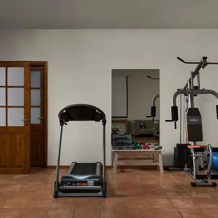 Villa Koukounari Luxury *