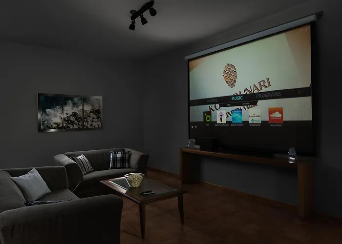 Koukounari Luxury 하니아